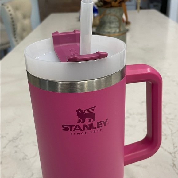 Dark pink 40oz Stanley travel cup - Picture 6 of 6